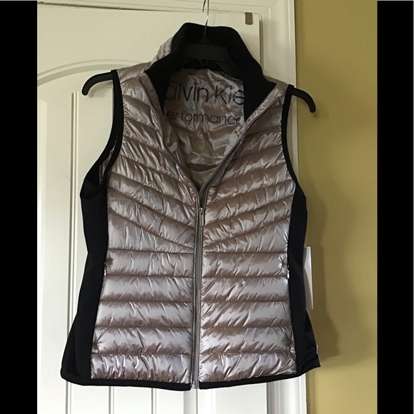 SOLD🆕CALVIN KLEIN PERFORMANCE WOMENS (SzM) - Picture 5 of 12